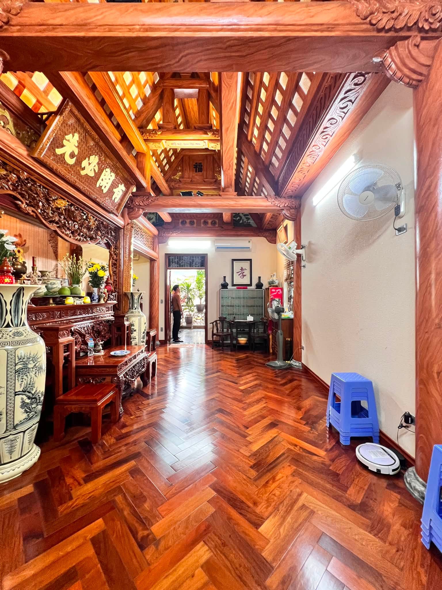 Bán Nhà Lạc Long Quân Tây Hồ 88m2 6 Tầng Thang Máy Gần Phố